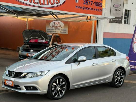 HONDA CIVIC 2.0 LXR 16V FLEX 4P AUTOMÁTICO HONDA CIVIC 2.0 LXR 16V FLEX 4P AUTOMÁTICO